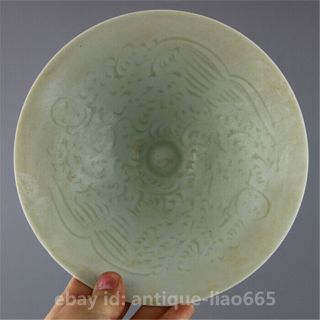Hutian Kiln Green Glaze Porcelain Yin Carving Flower Pattern Douli Bowl Teabowl