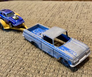 1960 Tootsietoy Chevrolet El Camino With Yellow Trailer Chicago Usa Toy Car Vtg