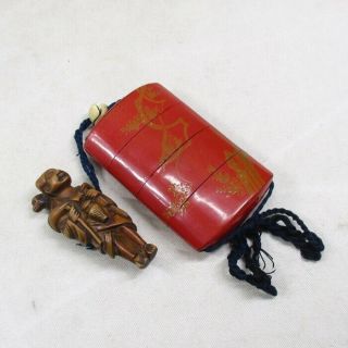 F707 Japanese Old Lacquered Pillbox Inro With Makie And Very Good Wooden Netsuke
