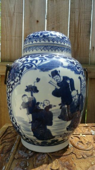 Antique Jar Vase Kangxi Porcelain Chinese Lid Blue White Export Painted Old