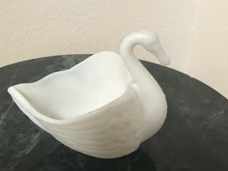 Vintage Swan Candy Trinket White Dish Milk Glass Open Bowl Figurine