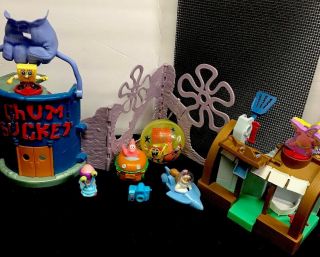 Krusty Krab & Chum Bucket Sponge Playset 2012 Mattel,  5 Figures,  Click Cam,