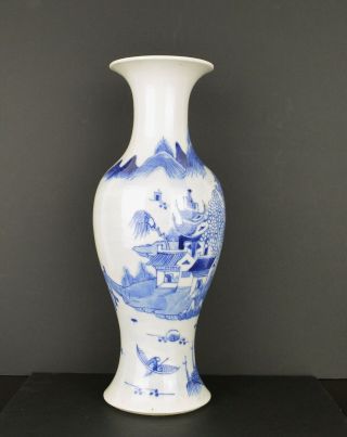 A VERY FINE LARGE 19TH CENTURY CHINESE VASE WITH LANDSCAPE AND MARK TO BASE 4