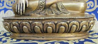 Antique Handmade Bronze Shakyamuni Buddha Rupa,  Nepal 4