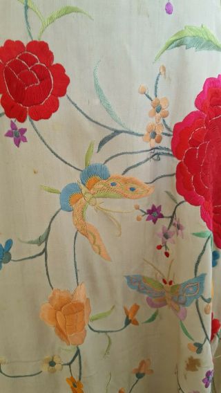 Antique Chinese Canton Shawl Silk Embroidery Late 19th Century 7