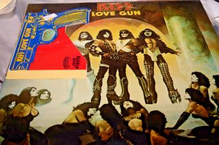 Kiss Love Gun 1977 First Press With Gun Complete Inserts Vinyl Lp Ex
