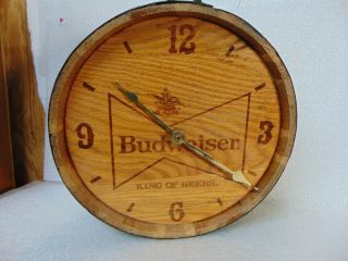 Rare Vintage Budweiser Bud Wooden Beer Barrel Advertising Clock Real Wood $9.  95
