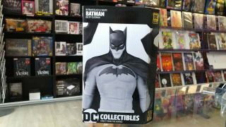 Batman Black & White Statue By Becky Cloonan Dc Collectibles