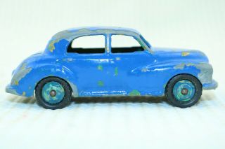 Dinky Toys No 40g Morris Oxford - Meccano Ltd - Made In England - Repainted