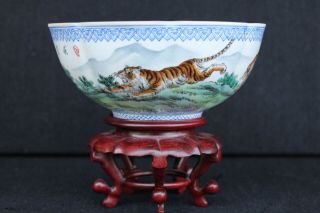 Egg shell porcelain Chinese export bowl with tigers and Rosewood foot 2