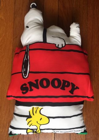 Peanuts Snoopy And Woodstock On His Dog House Vintage Pillow 1965