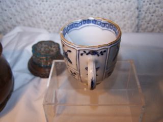 RARE MOULDED DESIGNS Antique Small Chinese Qianlong BLUE WHITE Tea cup 18th 8