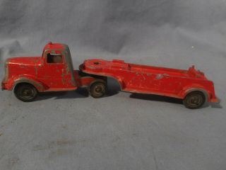 Tootsietoy Vintage - Rare - Chicago 24 U.  S.  A.  - Red F.  D.  Ladder Truck