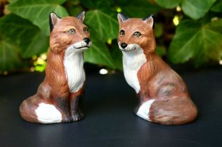 Pair Vtg Red Fox Figurines Detailed Hand Painted 2 W Real Expression