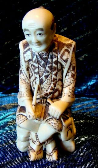 Antique - Chinese Scrimshaw - Sitting Wise Man W/pipe & Books - Carved Bovine