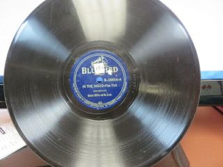 GLENN MILLER IN THE MOOD/ I WANT TO BE HAPPY BLUEBIRD RECORD 10416 78 RPM E - 3