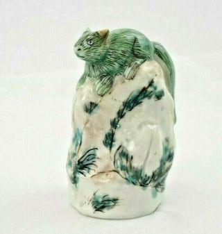 18th - 19th Century Chinese Export Famile Verte Squirrel On Rock 3 1/2 Tall