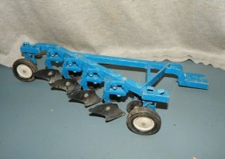 Ford Blue 4 Bottom Plow Semi - Mount Trailer Type 1/16 Scale Ertl