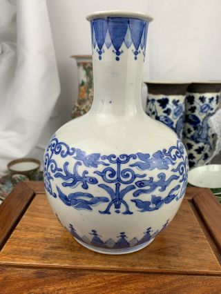 antique chinese blue and white bottle vase 2