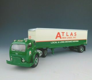 1996 First Gear Inc Atlas Van Lines Inc 1953 White 3000 Diecast Semi Truck 1:64