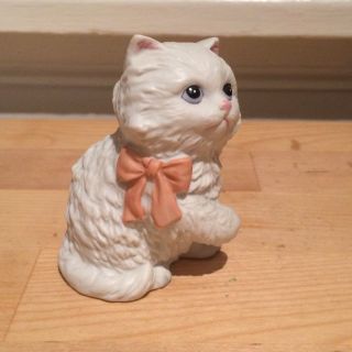 Vintage Porcelain White Cat Kitten With Pink Bow