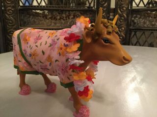 EARLY COW PARADE RESIN FIGURINE 9129 WESTLAND COW PARADE 2000 CURLERS,  ROBE 2