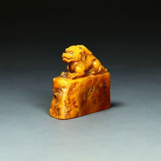 A CHINESE HAND - CARVED SHOUSHAN STONE SEAL (C) 3