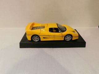 1995 Maisto Ferrari F50 1:18 Die Cast Model Yellow Car