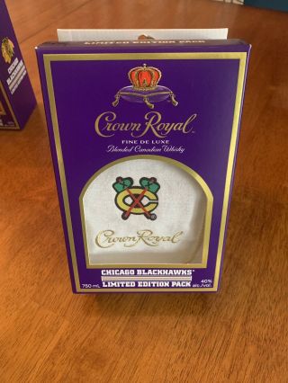 Chicago Blackhawks Limited Edition Crown Royal Set Box & White Drawstring Bag