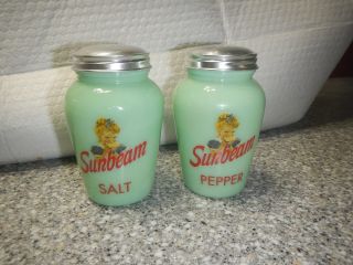 Sunbeam Licensed Product Jadeite Stove Top Shakers With Sunbeam Girl Logo