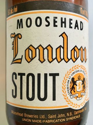 Vtg Moosehead London Stout Stubby Beer Bottle 12oz Brown Canada 1980s Label 1981