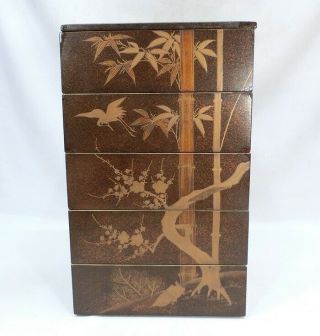 H577: Japanese tier of old lacquered boxes JUBAKO with SHOCHIKUBAI MAKIE 2