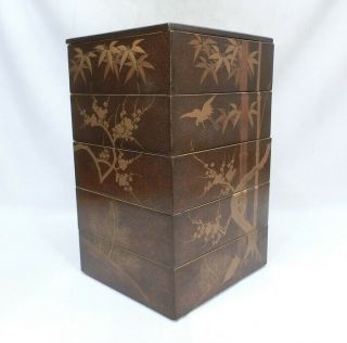 H577: Japanese tier of old lacquered boxes JUBAKO with SHOCHIKUBAI MAKIE 7