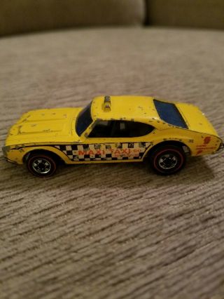 Hot Wheels Redline Maxi Taxi Olds 442.  1969.