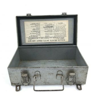 Vintage A.  E.  Halperin Co.  Inc.  Halco Heavy Duty First Aid Kit Metal Box Only 4