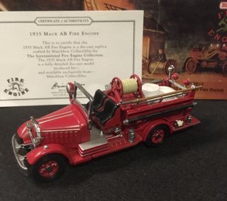 Matchbox - Models of Yesteryear - YFE15 - M - 1935 Mack AB Fire Engine - Red 2