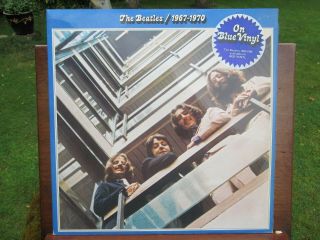 The Beatles 1967 - 1970 Blue Vinyl Stickered Ex Cond Late 1970`s