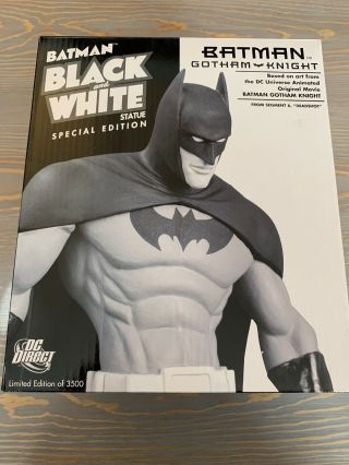 Dc Direct Batman Black And White Gotham Night Statue 2798/3500