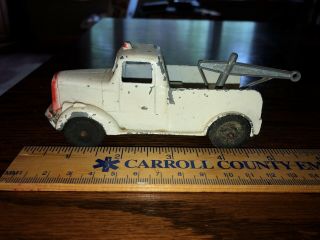 Vintage Metal Truck Toy 4 1/2 Inches Jumbo Tootsie Toy Tow Wrecker Truck White
