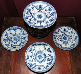 Antique Chinese Blue White Export Porcelain Plates Qing Kangxi Reign 1662 - 1722