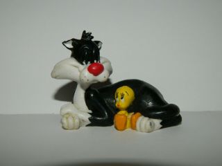 1997 Wb Studio Store Sylvester And Tweety Snuggling Pvc Toy Figure