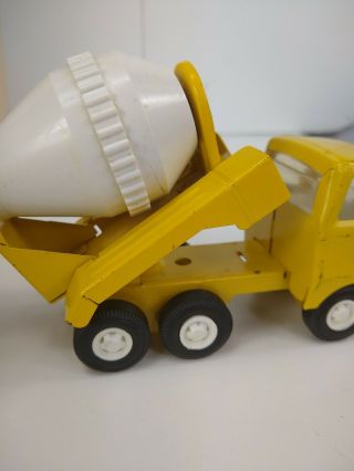 Vintage 1970s TONKA Pressed Steel CEMENT MIXER Yellow & White Toy Truck 5 