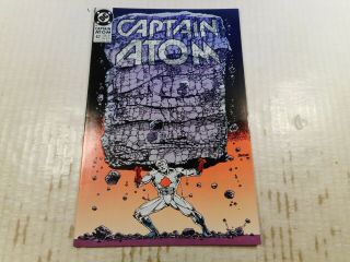 Captain Atom 42,  First Dcu Death,  Vf