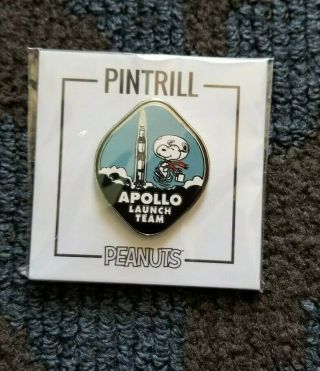 SDCC 2019 Astronaut Snoopy Enamel Pin Set with Snoopy Patch Peanuts Exclusives 4