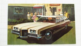 1971 Pontiac Grand Safari Station Wagon Postcard