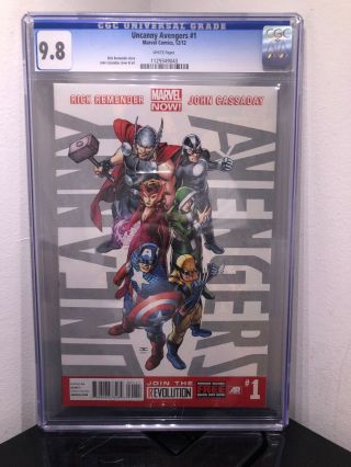 Uncanny Avengers 1 (december 2012,  Marvel) Cgc 9.  8 White Pages