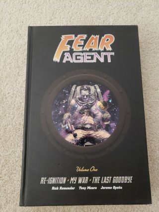 Fear Agent Library Edition Vol 1 Dark Horse Deluxe Hardcover Rare Remender Oop