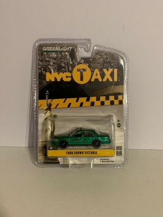 Greenlight York City Taxi Ford Crown Victoria Green Machine 1/64 Die Cast