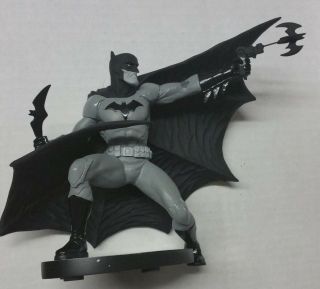 BATMAN BLACK & WHITE STATUE by FRANCIS MANAPUL SCULPTED CLAYBURN MOORE 2