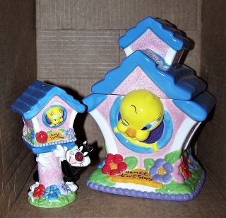Home Tweet Home Looney Tunes Tweety Bird Sylvester Cookie Jar & Salt/pepper Set